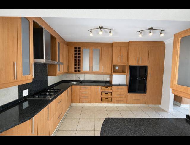 3 BEDROOM CLUSTER FOR SALE IN MORNINGSIDE